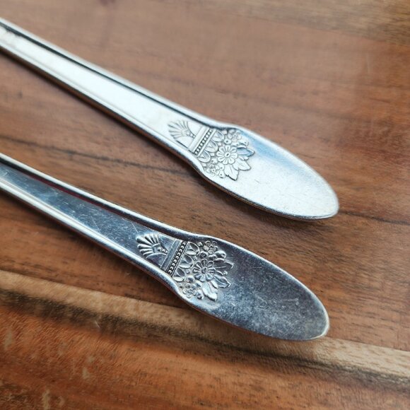 2) 1837 Rogers First Love Salad Fork 7” International Slverplate art deco - Picture 7 of 9